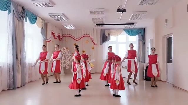 Чувашский народный танец. МБДОУ "Детский сад № 184 "Калейдоскоп" г. Чебоксары смотреть онлайн