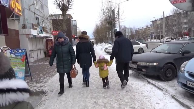 ВЫБИРАЕМ ДАРИНЕ КУРТКУ В ГЛОРИИ ДЖИНС // 25.01.20. смотреть онлайн