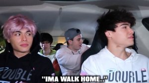 АЛЕКС ПОКРАСИЛ ВОЛОСЫ В РОЗОВЫЙ  и ПРАНКАНУЛ друзей | Stokes Twins на русском