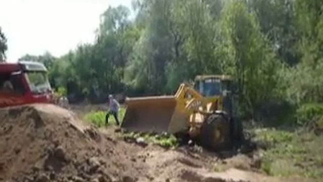 трактор утонул в болоте смотреть онлайн