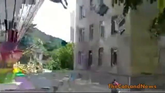Техника безопасности Адская карусель Hell carousel in Russia смотреть онлайн