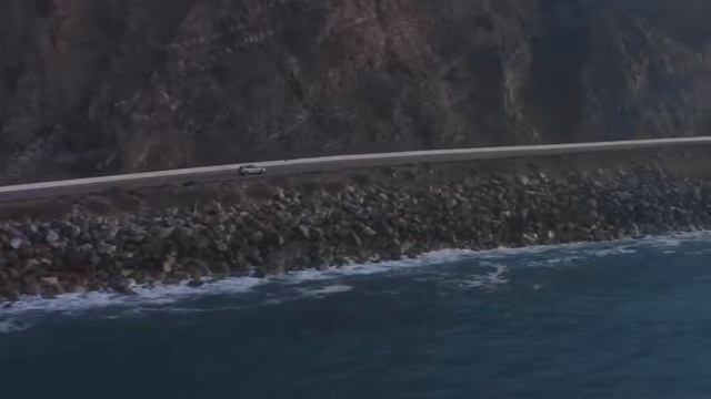 Электромобиль EQC смотреть онлайн