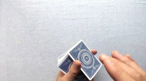 ТРЮК ОДНОЙ РУКОЙ | ОБУЧЕНИЕ КАРДИСТРИ ФОКУС ШУЛЕРСТВО ФЛОРИШ | CARDISTRY FLOURISH TUTORIAL