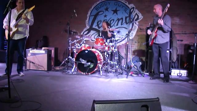 The Joe Moss Band - Dana Thompson Solo - 2/04/11 @ Buddy Guy's Legends смотреть онлайн