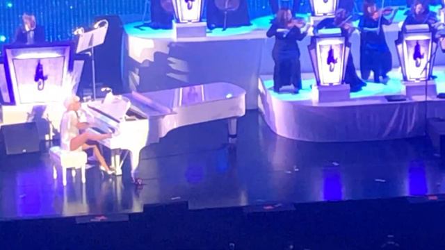 Lady Gaga…Park MGM Las Vegas Lady Gaga Jazz & Piano Video Sunday, 5/1/2022, 8 to 11 PM смотреть онлайн