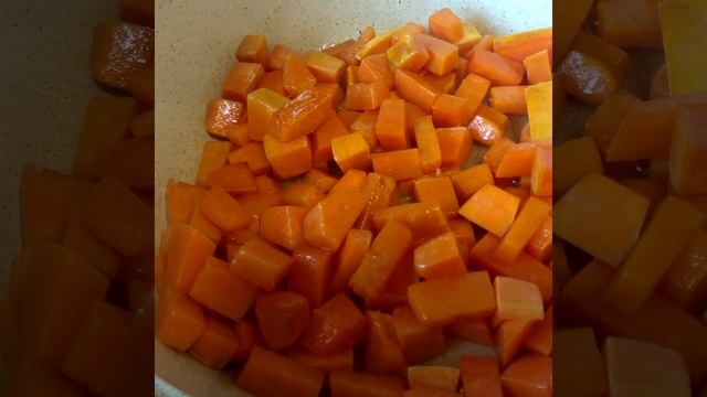 Тыква в сметанном соусе. Вкусный и быстрый гарнир или закуска. Pumpkin смотреть онлайн
