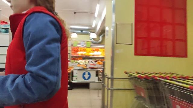Утилизация красной икры не отходя от кассы!!! Тухляк в магазине КАК РАЗ смотреть онлайн