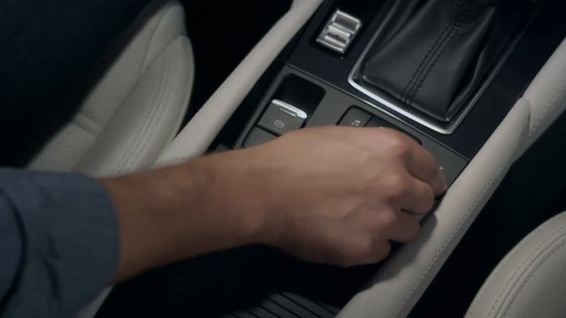 Mazda3 Auxiliary Audio USB Input Type B смотреть онлайн