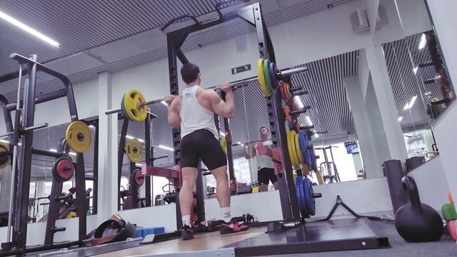 Подготовка на "Пауэрспорт" (номинация жим штанги стоя), в категории до 75 кг. Вся Тренировка. смотреть онлайн