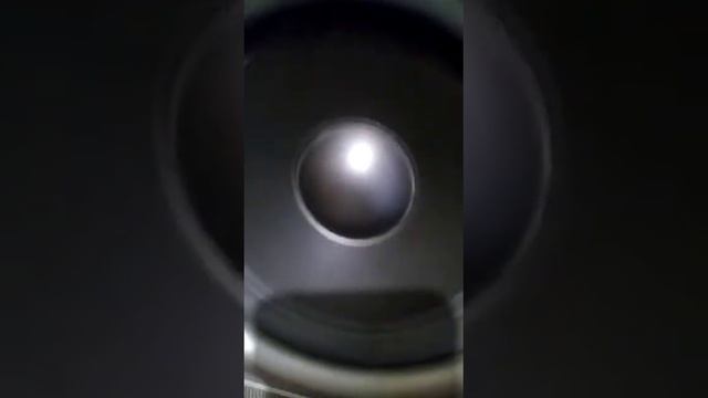 Som Sony GRX 700 ligado ao auxiliar do som Toshiba com quatro caixas casado em impedância смотреть онлайн