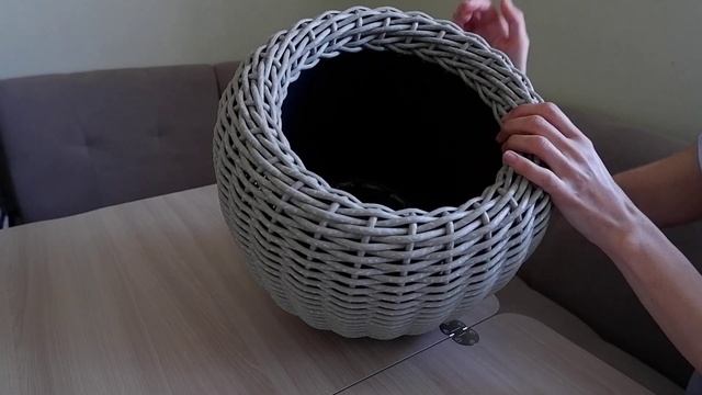 Как сплести кашпо из жесткого полиротанга? смотреть онлайн