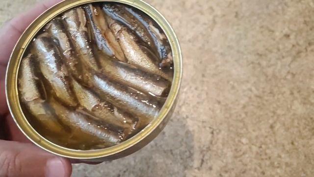 ШПРОТЫ В МАСЛЕ ИЗ БАЛТИЙСКОЙ КИЛЬКИ ОБЗОР РЫБНЫЕ КОНСЕРВЫ МАГНИТ КОНСЕРВЫ МОЯ ЦЕНА смотреть онлайн