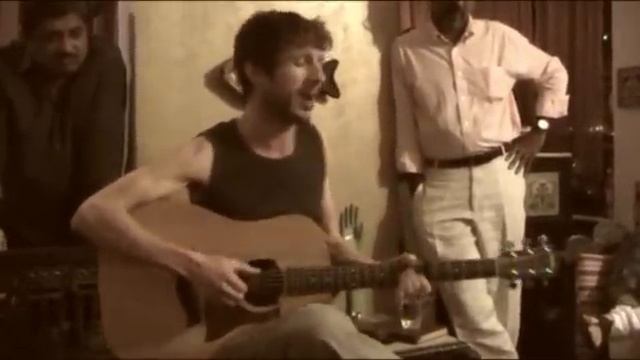Undercover Hippy in Mumbai with " Global Recession" смотреть онлайн