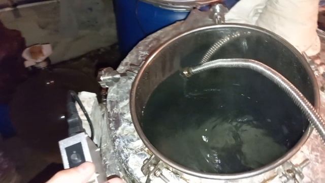 Устройство для насоса противоточного чиллера.