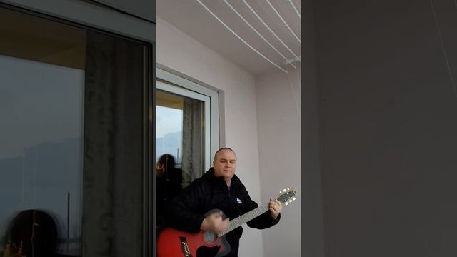 СНОВА НАДО МНОЙ ТОПОЛИННЫЙ ПУХ КРУЖИТСЯ!!!А.БУКОВ НА ГИТАРЕ!!! смотреть онлайн