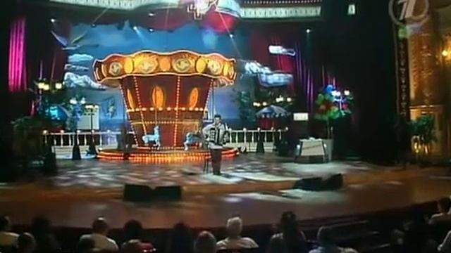 Russian way of playing accordion смотреть онлайн