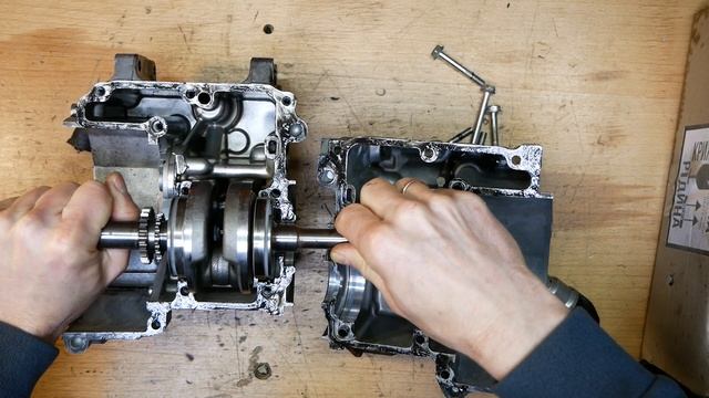РЕМОНТ .РАЗБОРКА ДВИГАТЕЛЯ ХОНДА ДИО 56 смотреть онлайн