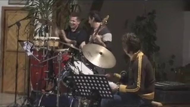 Horse With No Name (America) cover live by West&Coast Band смотреть онлайн