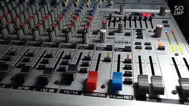 CEK MIXER BEHRINGER EURORACK UB1832FX PRO WITH PROCECCOR DUALFEX PRO BEHRINGER смотреть онлайн