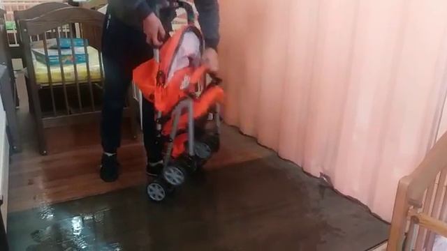 коляска прогулочная оранжевая в магазине Крошка-Бишкек смотреть онлайн