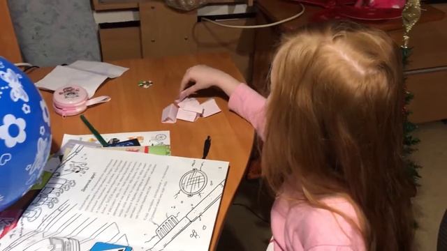 Ксюня даёт имя хомяку. смотреть онлайн