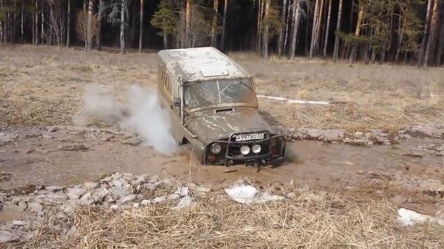 Мини Вездеход УАЗ-469 в умелых руках - абсолютный лидер преодолевать бездорожье России смотреть онлайн
