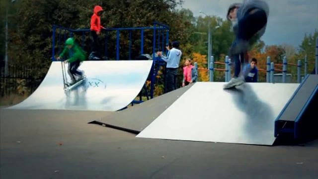 Реклама клея "Момент" смотреть онлайн