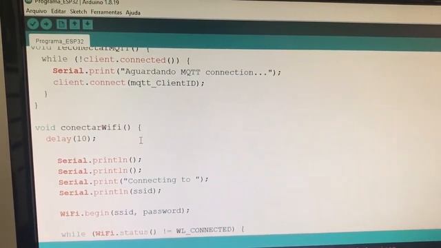Projeto IoT Leitor de Temperatura com ESP32, App no Android Studio - Utilizando protocolo MQTT смотреть онлайн