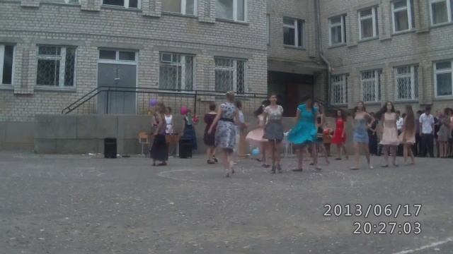 Аттестация. 9 Б класс 2013 год смотреть онлайн