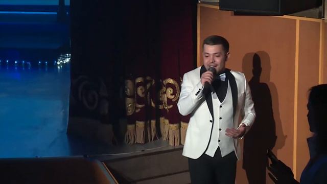 Артур Давлат, артист эстрадной студии МБУК ЦКС смотреть онлайн