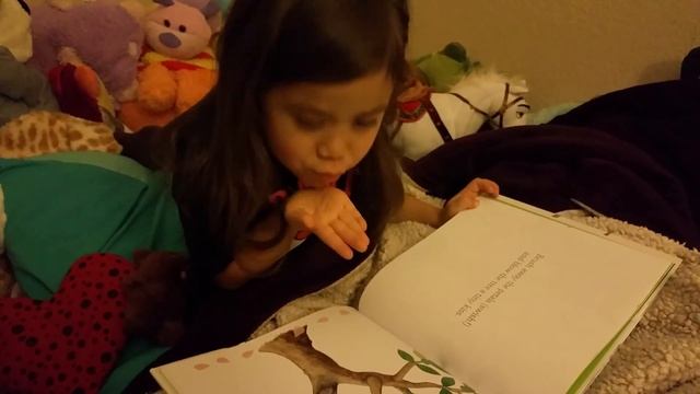 Bedtime Story #4 "Tap the Magic Tree" смотреть онлайн