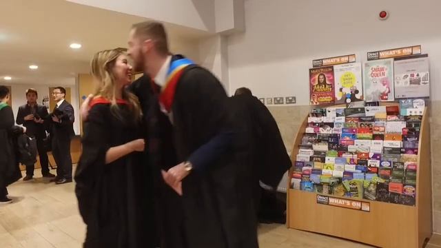 Winter graduations at Glasgow Caledonian University смотреть онлайн