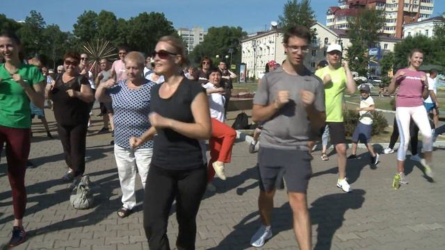 Зарядка с мэром впервые прошла в Хабаровске смотреть онлайн