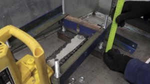 Как распилить толстый брус пополам продольно. Супер самоделка!