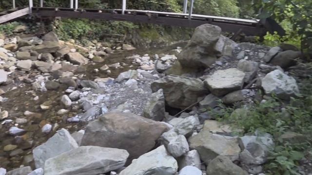 Приехали на СВИРСКОЕ УЩЕЛЬЕ ? Лазаревское смотреть онлайн