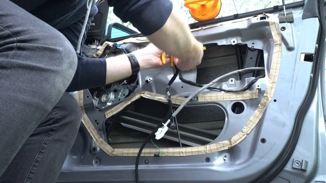 E46 3 Series BMW Window Regulator Removal and Replacement Repair DIY 4K смотреть онлайн