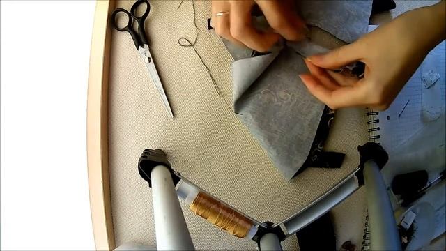 176. Пальто с воротом складками смотреть онлайн