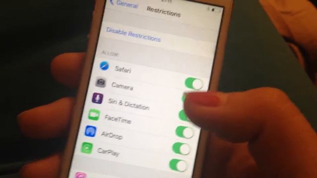 Restrictions on iPhone and iPad - Give Limited Access to Your Device смотреть онлайн