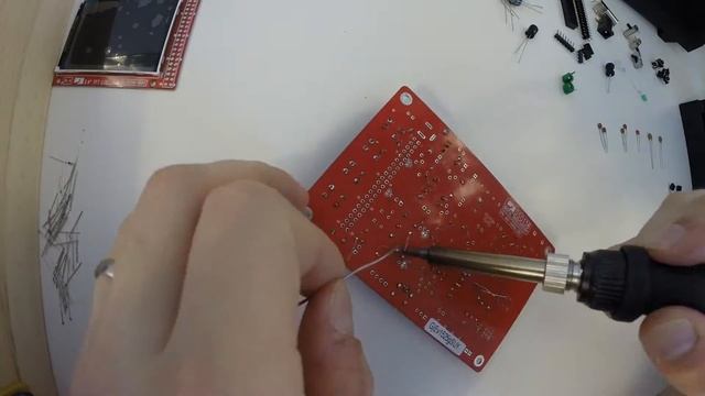 DSO138 Digital Oscilloscope - Part 1 - Unboxing And Building The Kit смотреть онлайн