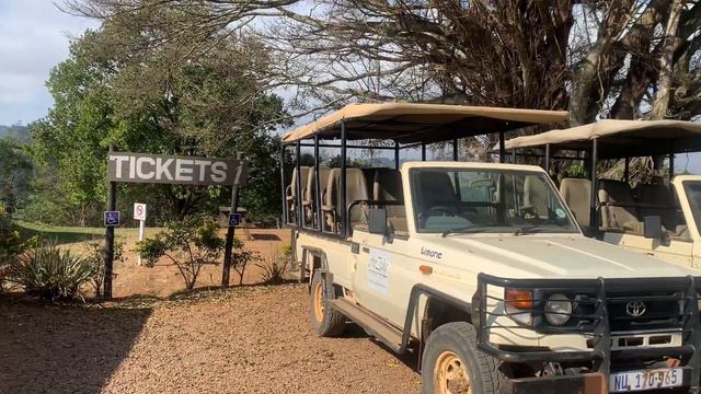 Fly To Durban With Me 😁| La Parada | Male Bestie  | SA YouTuber 🇿🇦 Let’s Explore