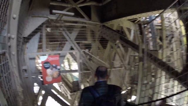 MV075 - мотопутешествие в Париж. часть третья. Эйфелева башня 2. смотреть онлайн