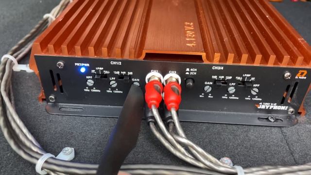 Установка и работа усилителя Dl Audio Gryphon Pro 4.120 в Киа Рио 3. смотреть онлайн