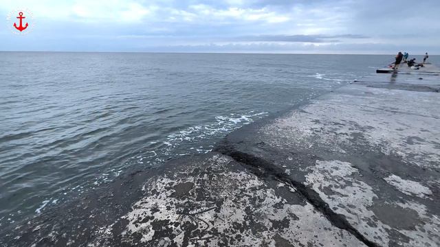 В Одессе Сезон Рыбалки на пляже Золотом Береге в сентябре смотреть онлайн