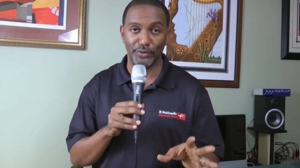 VocaLive for iPad: the first professional vocal processor for iOS!