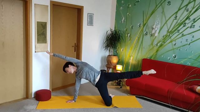Pilates für einen stabilen Rumpf смотреть онлайн