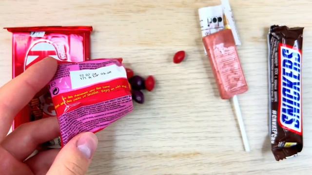 блестящая радужная леденцовая конфета смотреть онлайн