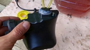 Течёт  резинка манжета бензобака у Китайской бензопилы "Партнер"