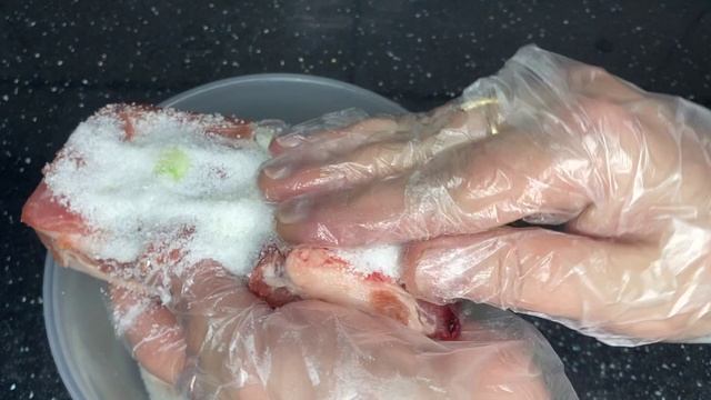 Сало соленое с чесноком! мягкое, вкусное. Простой рецепт!
