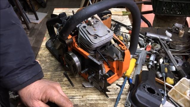 FORVARD FSG-3802.Tипа тоже бензопила. смотреть онлайн