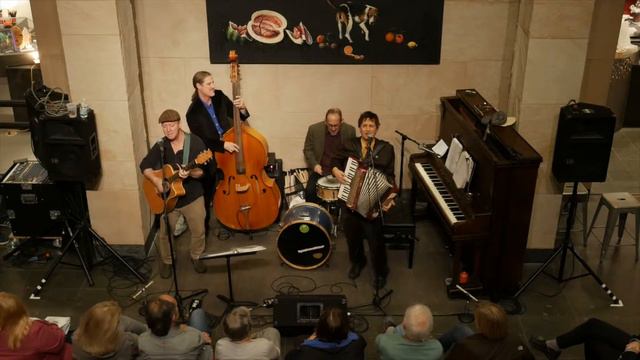 Greg Schatz, Be My Honey Bee, live at the Ogden Museum смотреть онлайн